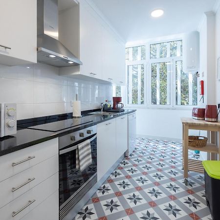Casa Do Largo - Cozy Apartment In The City Center & With Ac Lisbon Exterior photo