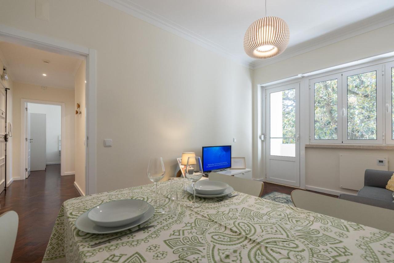 Casa Do Largo - Cozy Apartment In The City Center & With Ac Lisbon Exterior photo