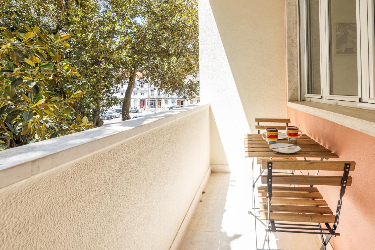Casa Do Largo - Cozy Apartment In The City Center & With Ac Lisbon Exterior photo
